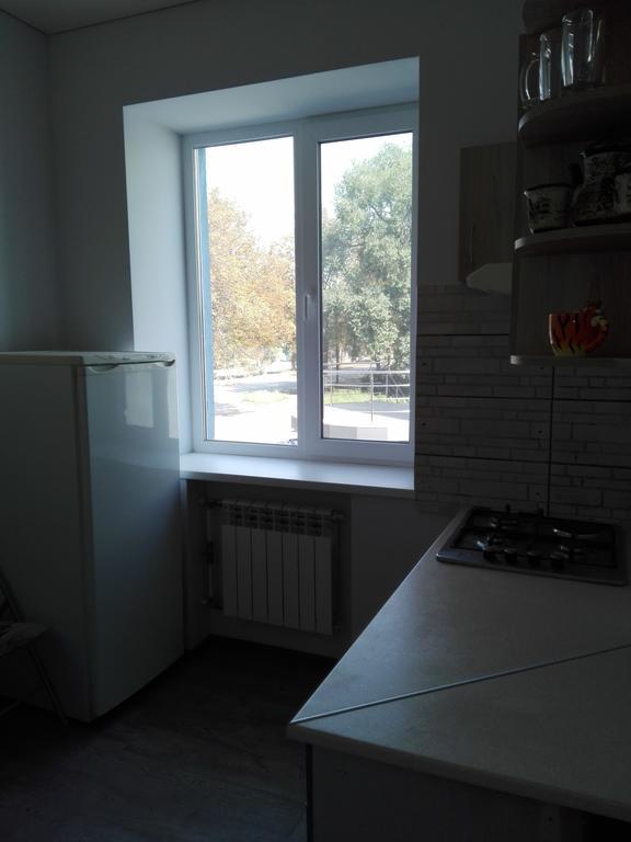 Apartment On Kryvorizhstal Street 35-24 Krivói Rog Exterior foto