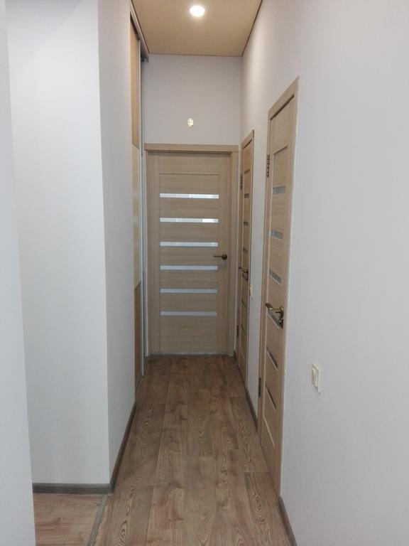 Apartment On Kryvorizhstal Street 35-24 Krivói Rog Exterior foto