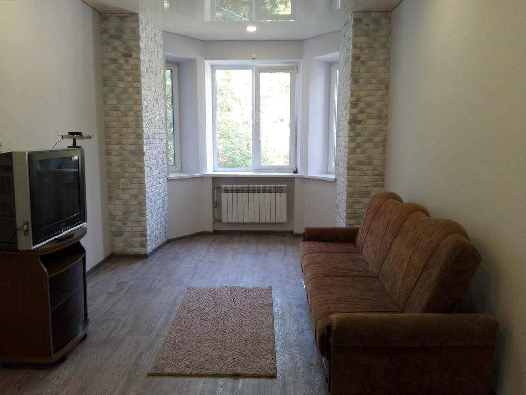 Apartment On Kryvorizhstal Street 35-24 Krivói Rog Exterior foto